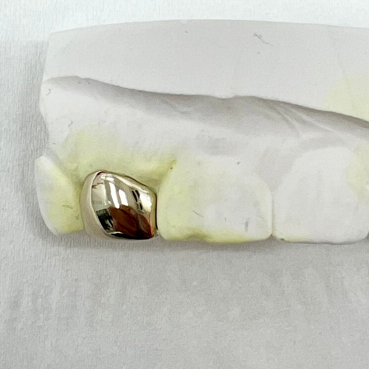 Custom Solid Cap Grillz
